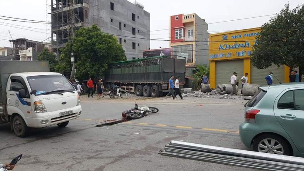 Vụ tai nạn khiến 1 cán bộ quân đội về hưu tử vong.
