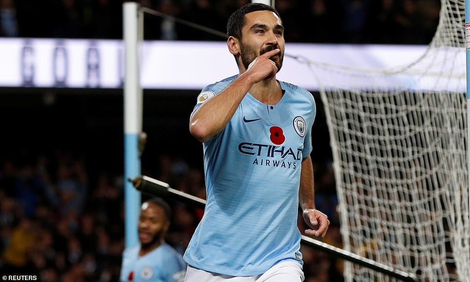 Gundogan vào để ghi bàn, không phải để giữ tỉ số. Ảnh: Reuters.