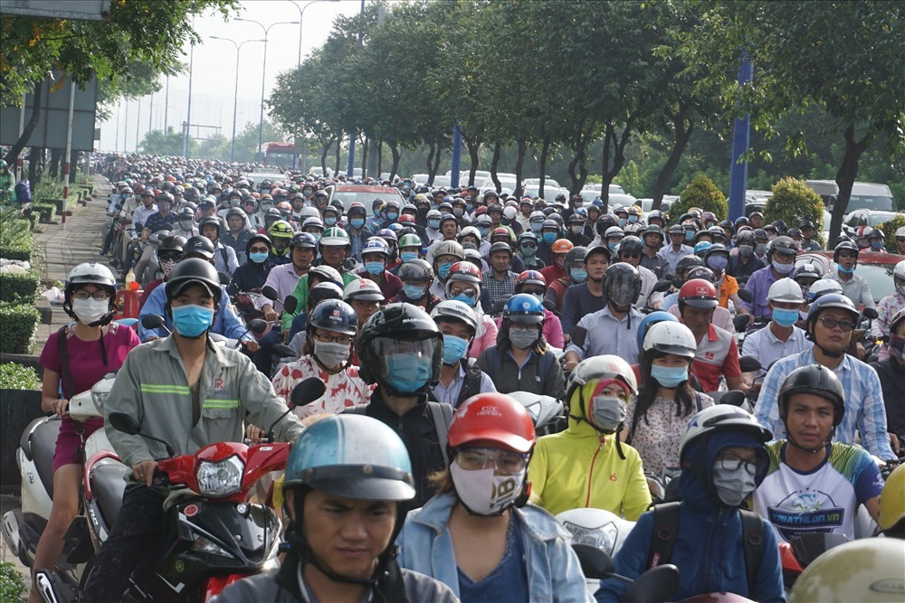 Có thêm cầu thì giao thông kết nối Thủ Thiêm với trung tâm TPHCM sẽ bớt phần nào kẹt xe nếu có thêm cầu. Ảnh: M.Q