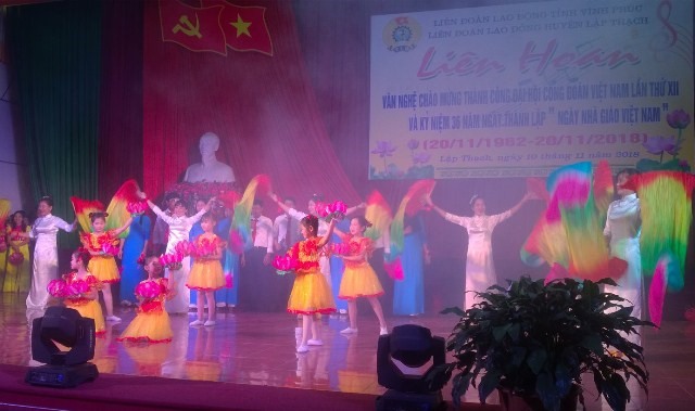 Một tiết mục tại liên hoan. Ảnh: Lục Văn Quân