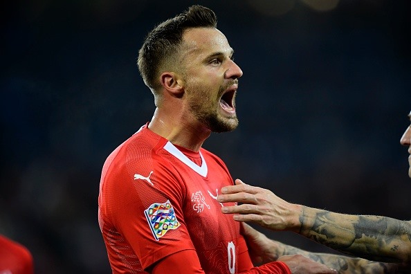 Haris Seferovic mới là cái tên sáng nhất trận đấu với 1 hat-trick (Ảnh: Getty)