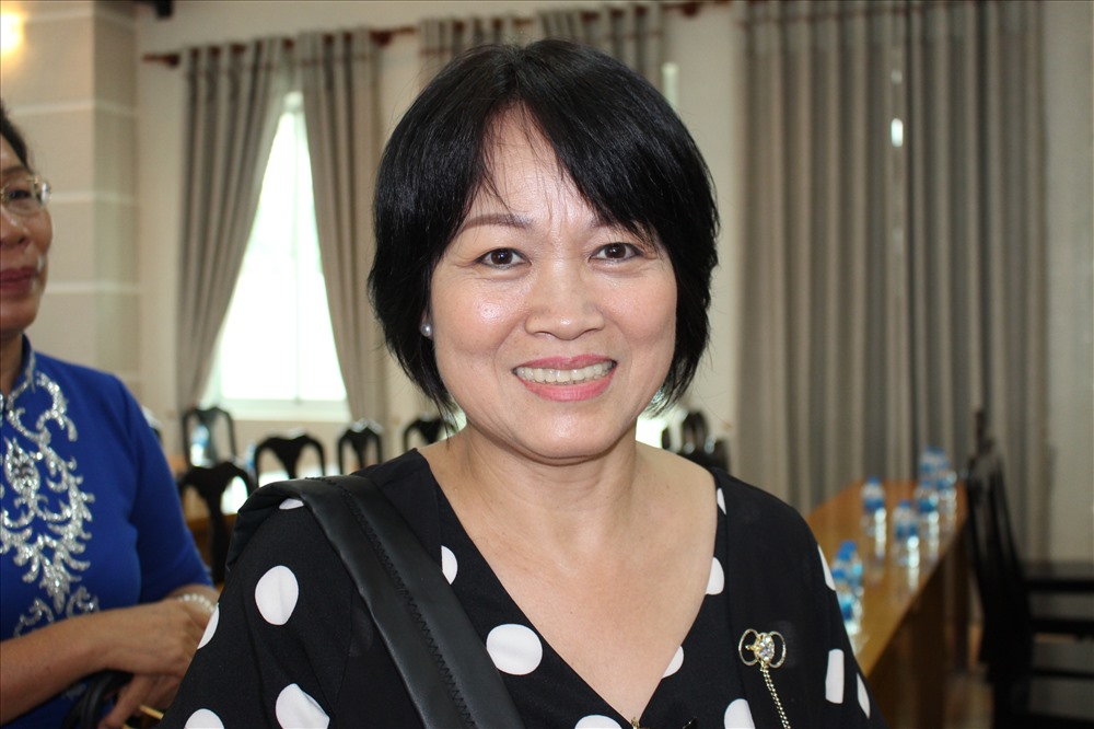 Dù đã ở tuổi 50 nhưng bà Phương vẫn đẹp.