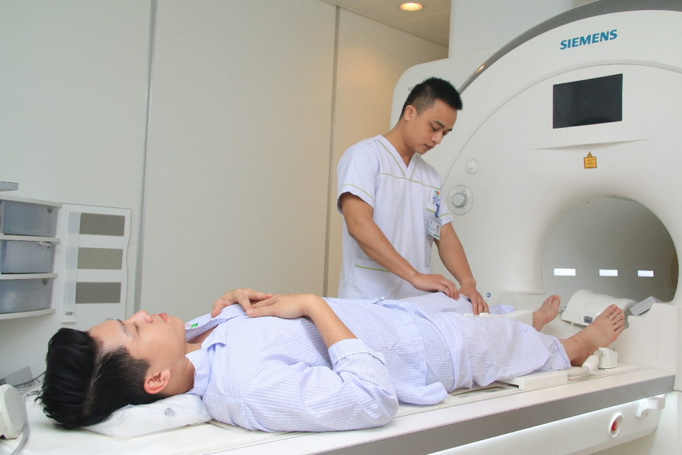 Phát hiện sớm thoái hóa khớp bằng chụp cộng hưởng từ