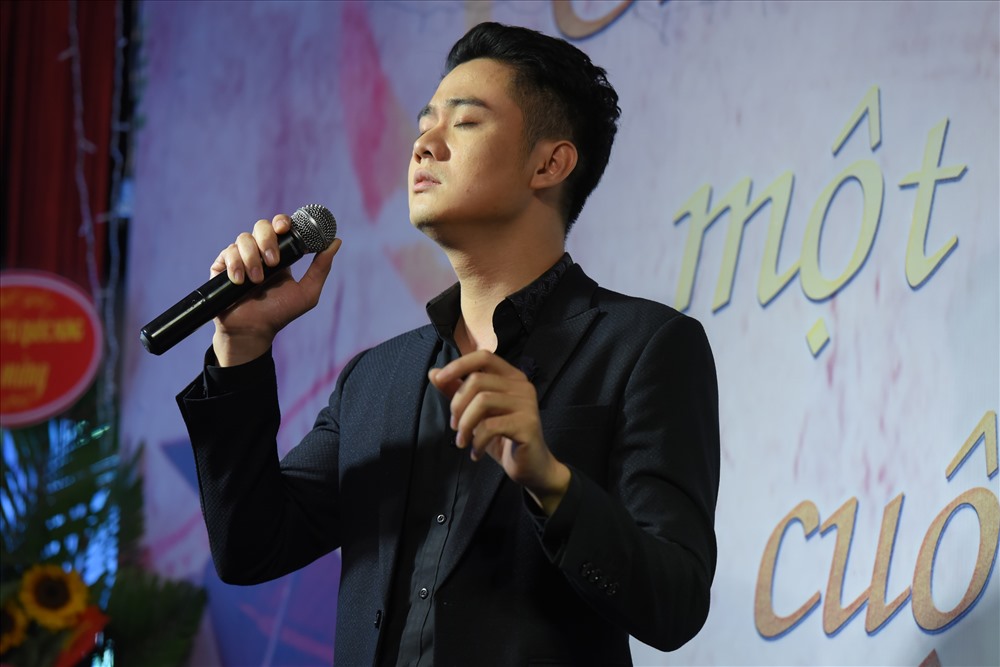 Để có thể theo đuổi niềm đam mê ca hát, Thanh Cường đã phải cố gắng rất nhiều.