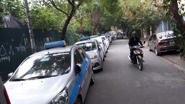 Hà Nội sẽ phân vùng và “khoác đồng phục” cho khoảng 20.000 taxi. Ảnh PV