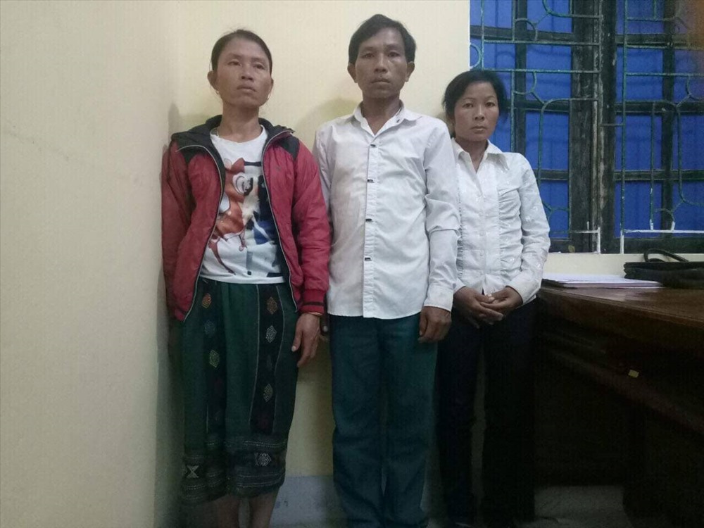 Công an tạm giữ hình sự 3 đối tượng gồm Tha và vợ chồng Thoại - Xy để phục vụ công tác điều tra