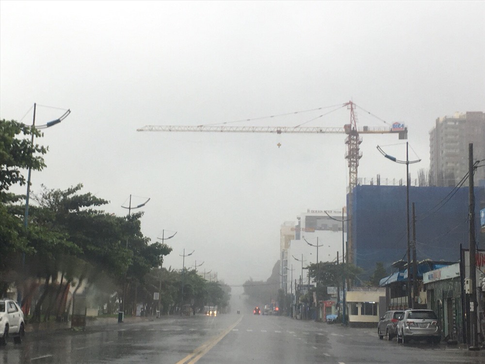 Một số công trình vẫn chưa hạ cẩu an toàn