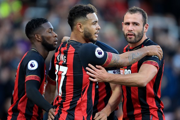 Joshua King thắp lên hy vọng cho đội chủ nhà (Ảnh: Getty)