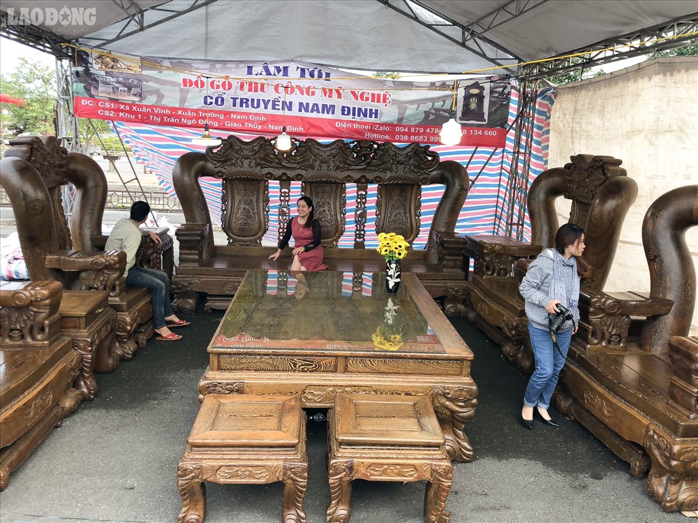 bàn ghế gỗ phòng khách Nam Định
