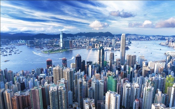 Số lượng tỉ phú năm 2017: 373 người. Mức tăng/giảm so với năm 2016: tăng 5%.