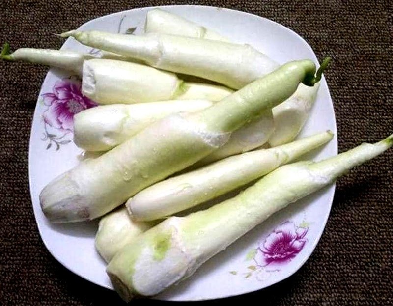 Củ niễng là một đặc sản nổi tiếng ở Nam Định, năm chỉ có một lần với thời gian kéo dài khoảng 1 tháng.