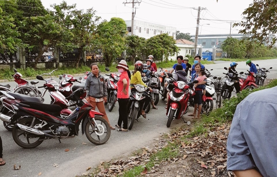 Công nhân kéo đi khắp nới để tìm ông chủ Hàn Quốc