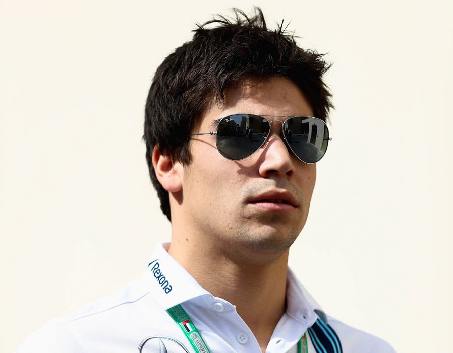 14. Lance Stroll (Đội Williams): 1,8 triệu USD (~42 tỉ đồng).