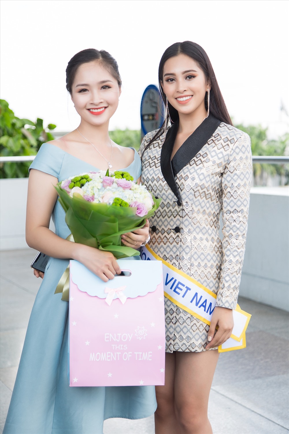 Hoa hậu Tiểu Vy mang 150kg hành lí chinh chiến Miss World 2018 - ảnh 7 Hoa hậu Tiểu Vy mang 150kg hành lí chinh chiến Miss World 2018 - ảnh 7