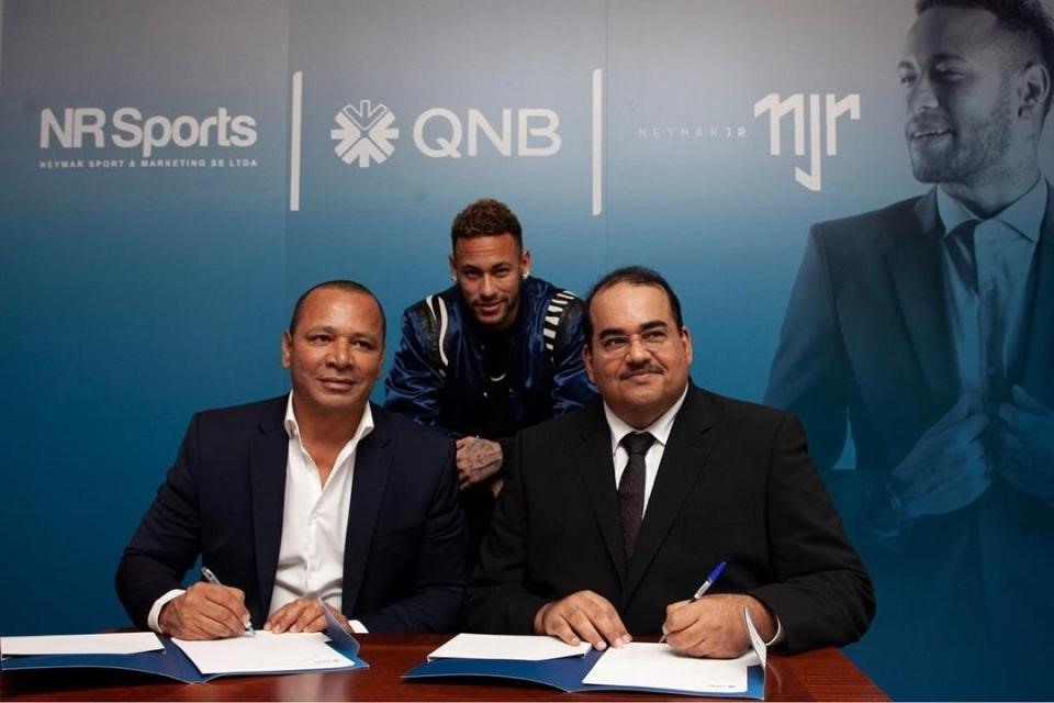 Neymar và công ty đại diện bản quyền hình ảnh