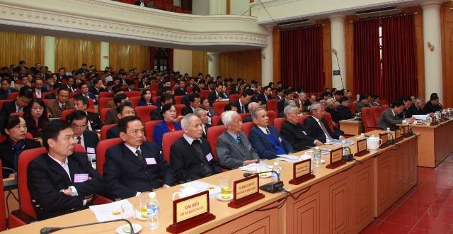 Các đại biểu dự kì họp thứ 8 HĐND tỉnh Hà Tĩnh khóa XVII