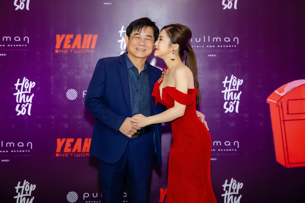 Bố và gia đình luôn là những người ở bên ủng hộ mọi quyết định của Hương Tràm.