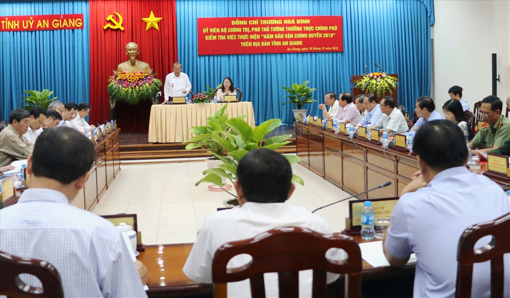 Quang cảnh buổi làm việc. Ảnh: LT