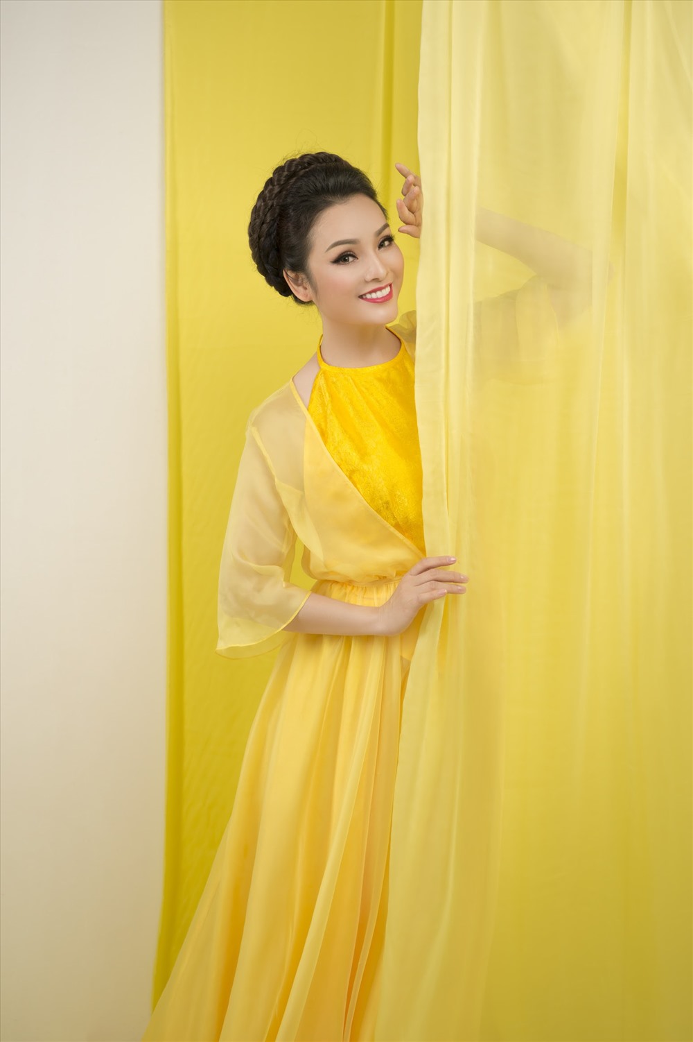 Ca sĩ Tân Nhàn ấp ủ giấc mơ giữ gìn nghệ thuật truyền thống.