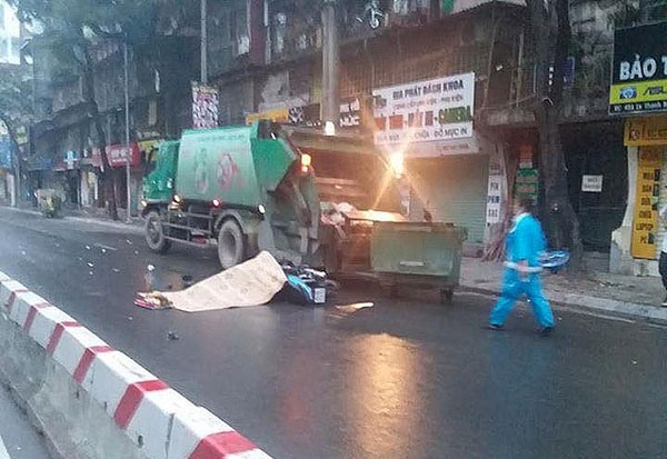 Hiện trường vụ tai nạn khiến nam thanh niên tử vong tại chỗ Ảnh: Atgt.vn