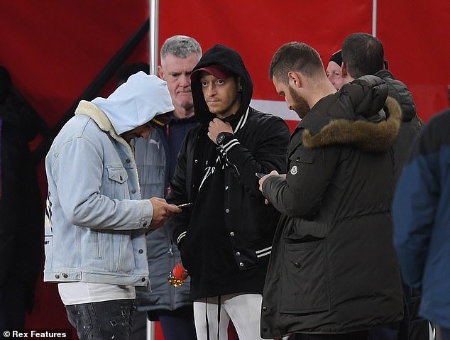 Mùa này Ozil ra sân quá ít. Ảnh: Rex.