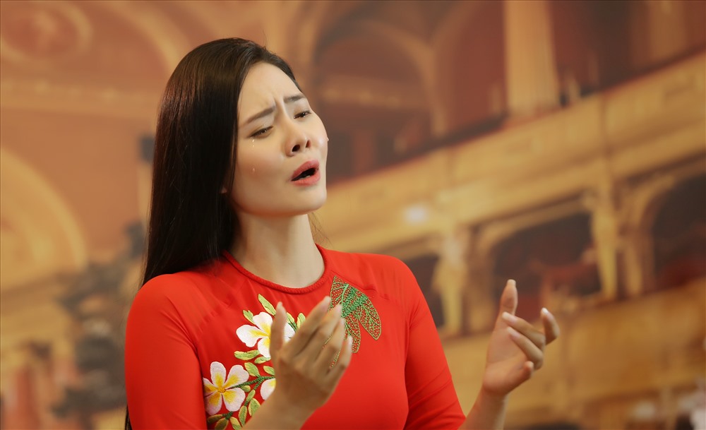 Ca sĩ Lương Nguyệt Anh.