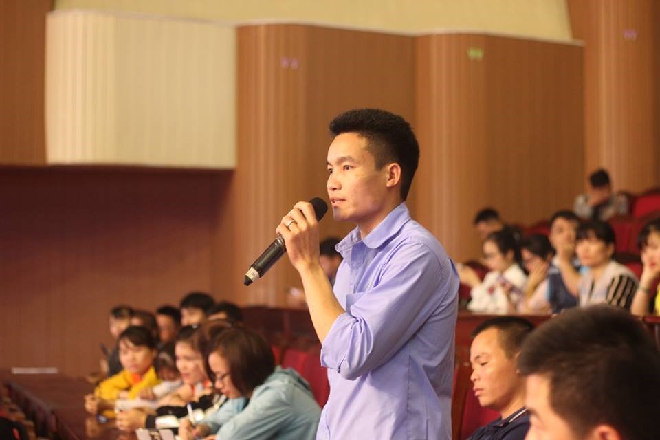 Nhiều câu hỏi được đặt ra trong chương trình. Ảnh: Trần Vương
