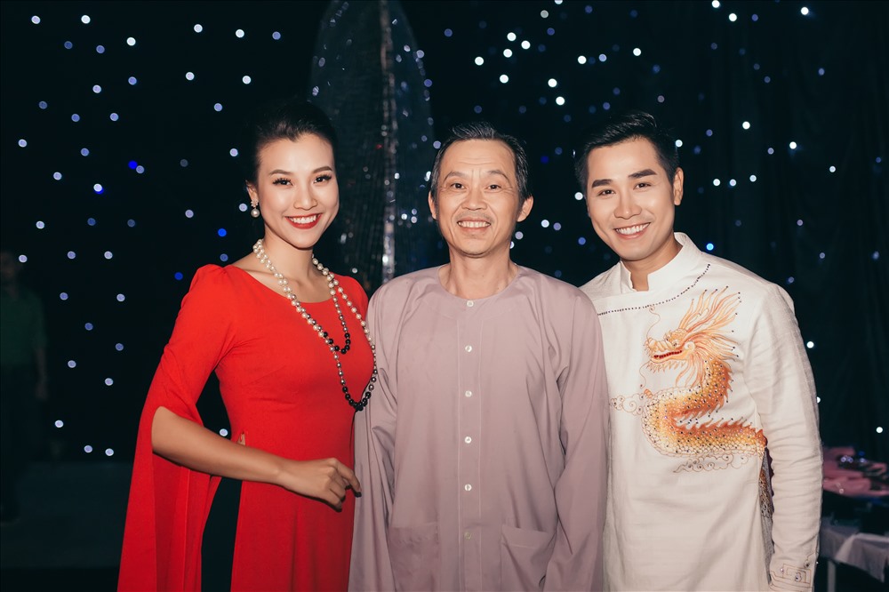Á hậu Hoàng Oanh - danh hài Hoài Linh - MC Nguyên Khang.