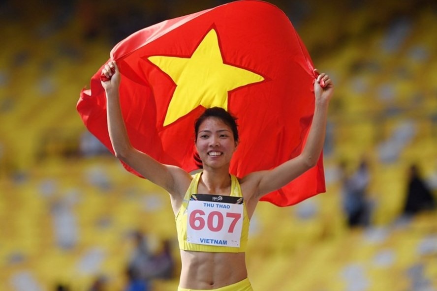 Bùi Thị Thu Thảo mang về tấm HCV điền kinh ASIAD đầu tiên cho thể thao Việt Nam.