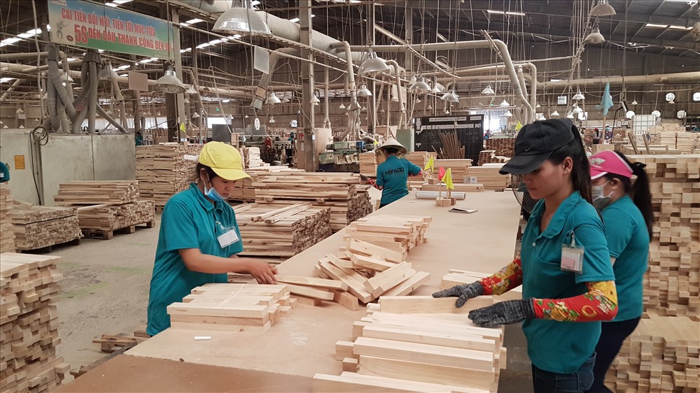 Giá trị xuất khẩu gỗ tăng cao góp phần đẩy chỉ số giá trị XK quý 4.2018 tăng 0,9%. Ảnh: Kh.V