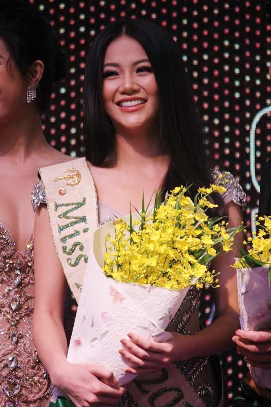Nguyễn Phương Khánh đăng quang Hoa hậu Trái đất 2018.