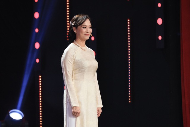 Nhan sắc NSND Lê Khanh ngày càng mặn mà.
