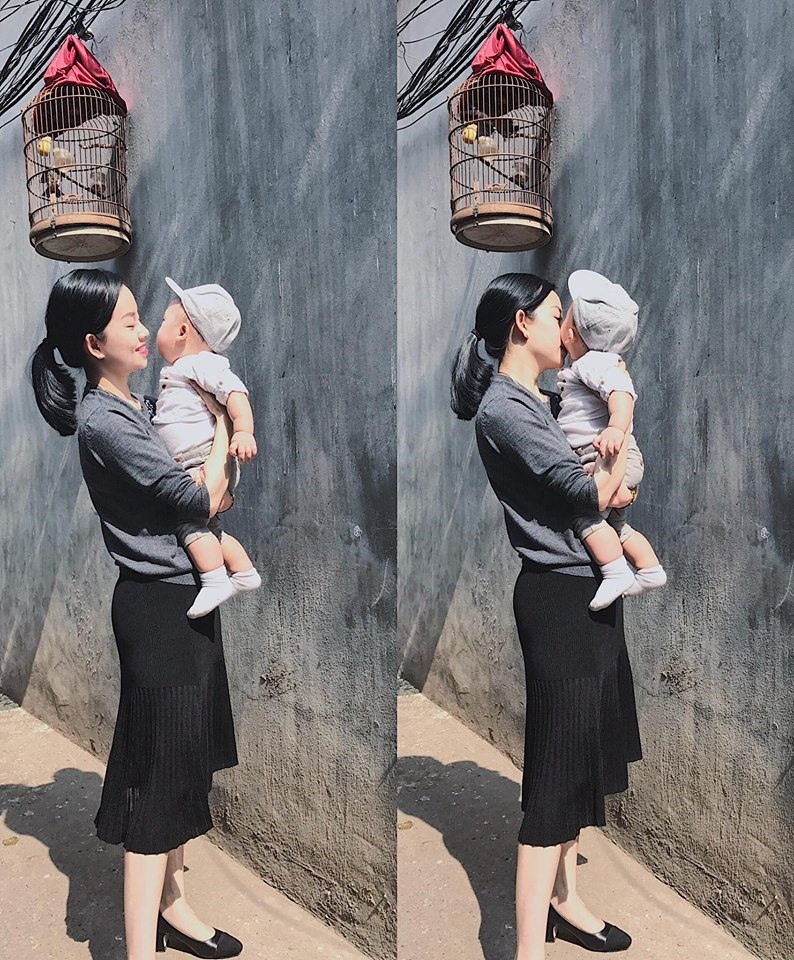 Dù bận rộn nhưng Ly Kute vẫn dành nhiều thời gian cho bé Khoai Tây.