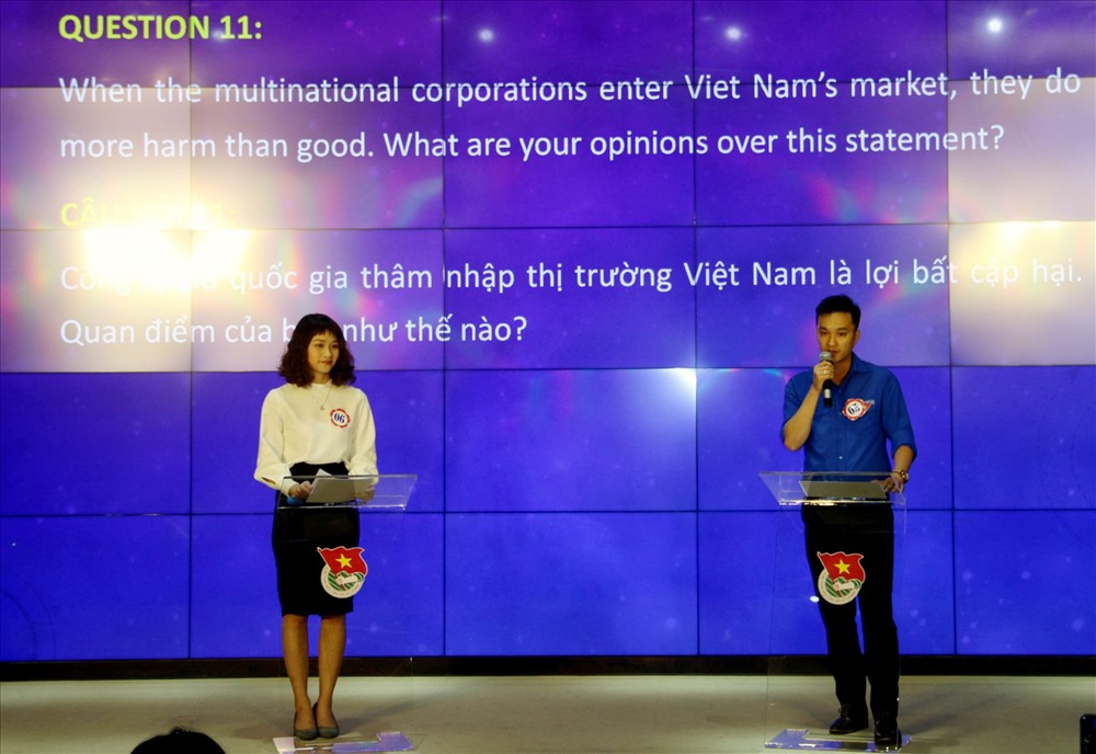 Câu hỏi ở vòng chung kết, phần thi hùng biện