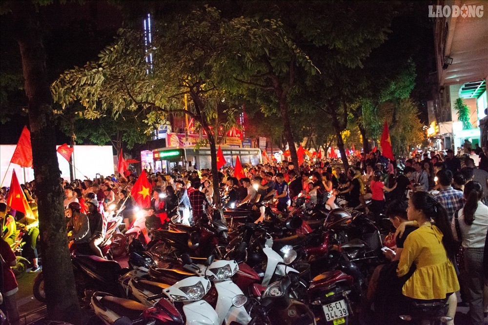 Luôn trong tình trạng quá tải.
