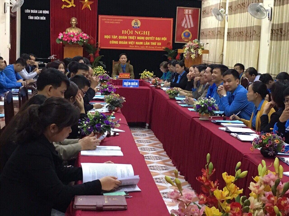 Tại điểm cầu LĐLĐ tỉnh Điện Biên, có 96 cán bộ CĐ tham dự Hội nghị.