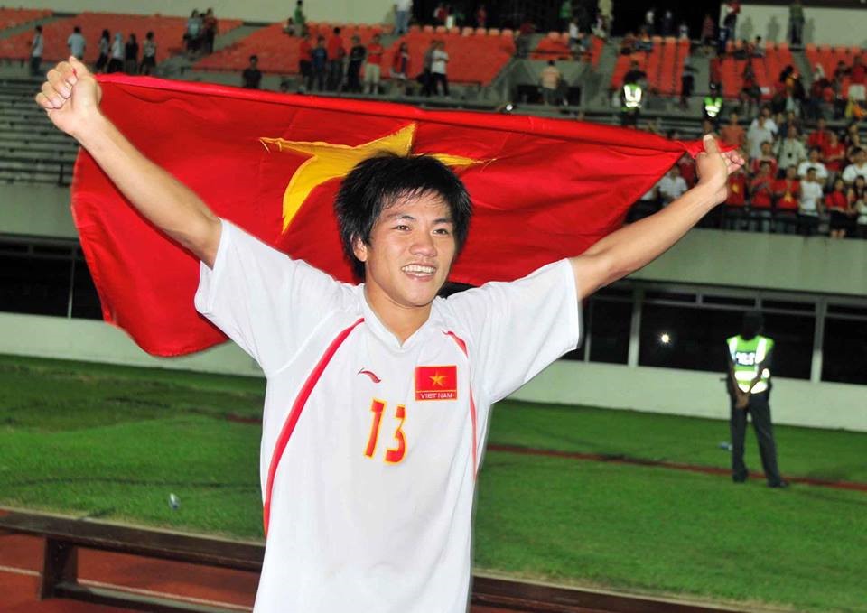10 năm trước, tại AFF Cup 2008, cũng là cái tên Nguyễn Quang Hải ghi bàn thắng ở trận bán kết lượt về cho ĐT Việt Nam.