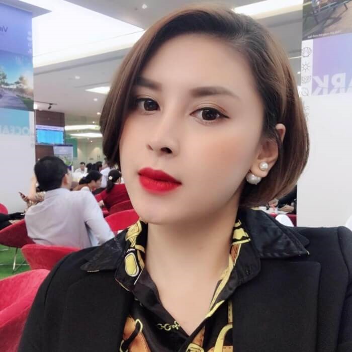 Khánh Ngọc là một fan bóng đá chính hiệu.