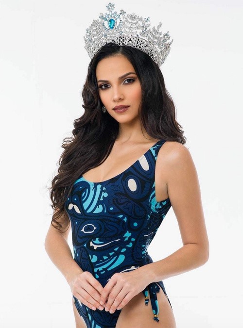 Valeria Vazquez Latorre còn là một người mẫu trẻ ở quê nhà, từng góp mặt trong một số show diễn ở New York.