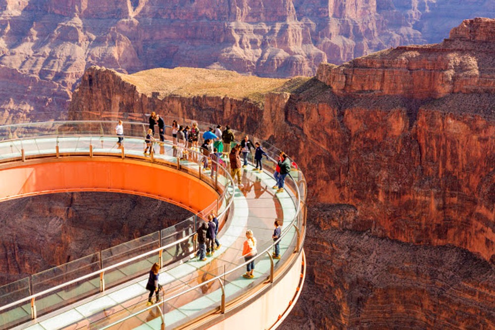 Hẻm núi Grand Canyon là điểm đến du lịch nổi tiếng thế giới của Mỹ. Ảnh: Wikitrendingnews.