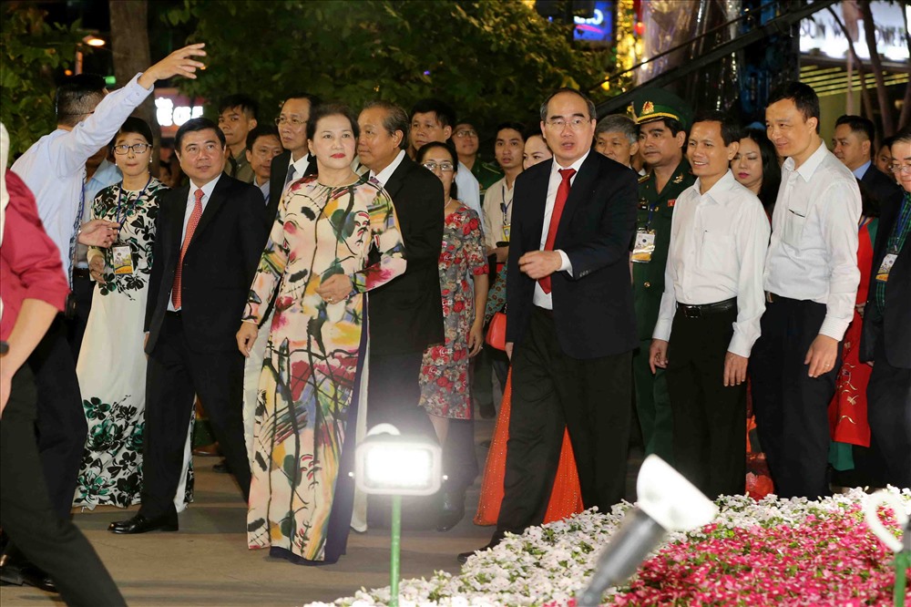 Đây là lần thứ 15 TPHCM tổ chức đường hoa cho người dân và du khách tham quan, thưởng lãm. Ảnh: T.S