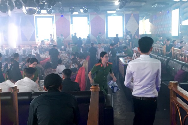 Hình ảnh tại khu vực quán bar