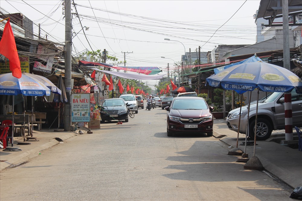 Ấp Chợ là một trong những xóm ấp giàu có nhất huyện Cần Đước.