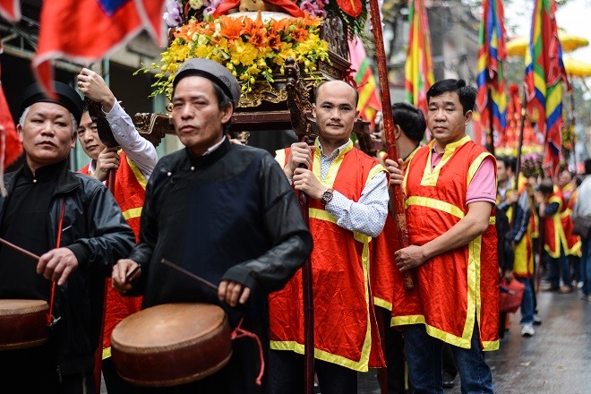 Đội rước hoa