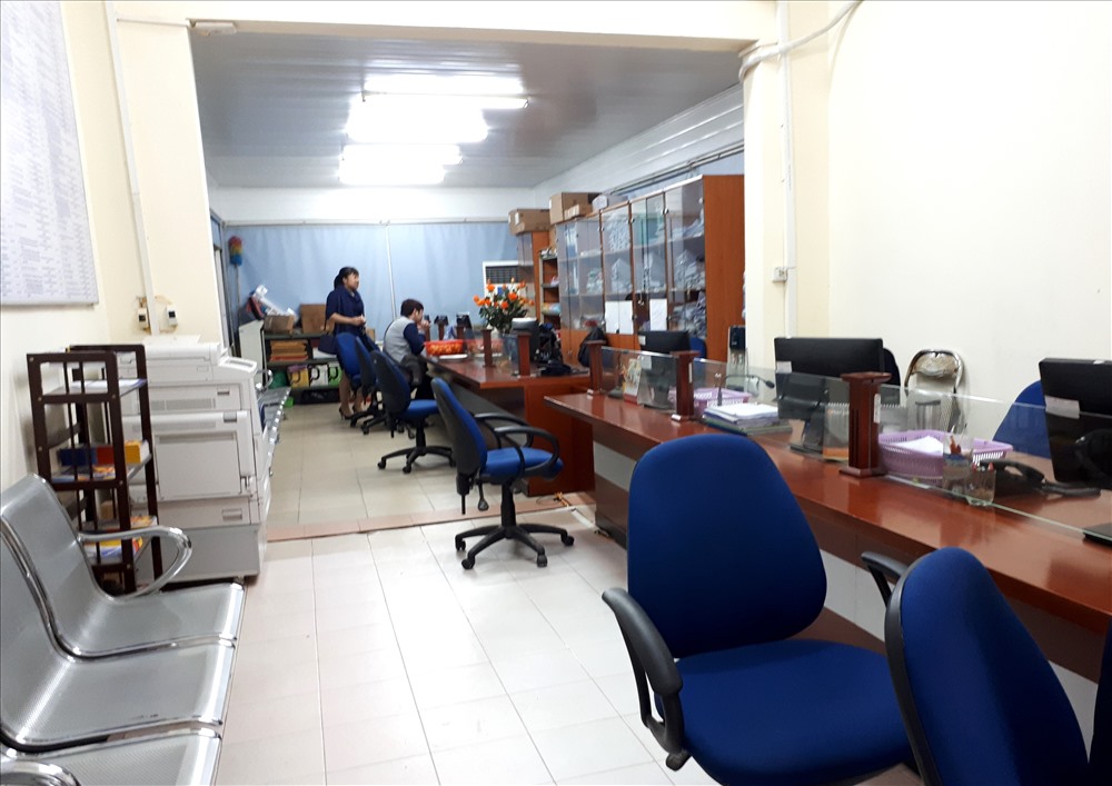 Chi Cục thuế Cầu Giấy người dân đến giải quyết thủ tục hành chính vắng vẻ.