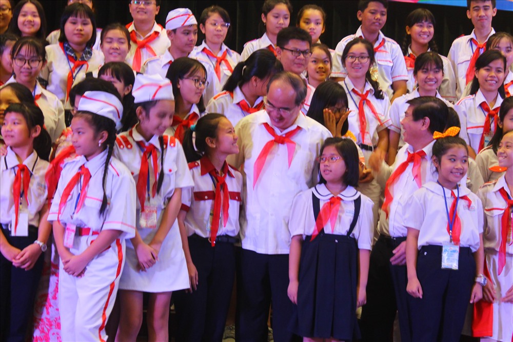Buổi gặp gỡ giữa lãnh đạo TPHCM và thiếu nhi thành phố dịp đầu năm 2018