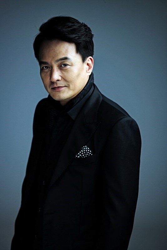 Nam diễn viên