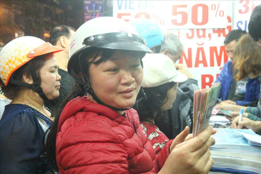 Chị Là mua 5 triệu đồng tiền thẻ.