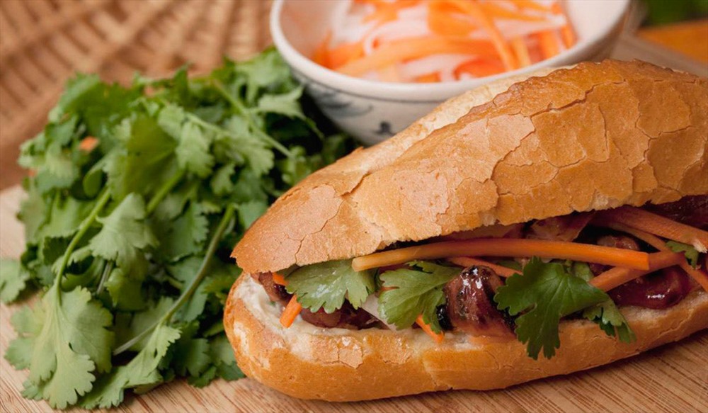 Bánh mì kẹp thịt. Ảnh: banhmikep.com