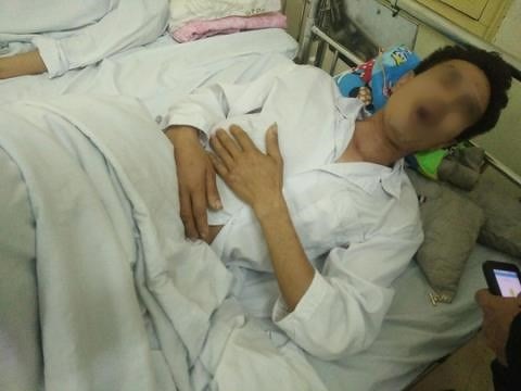 Bước đầu 2 bên đã hòa giải, phía công ty bảo vệ chi trả hoàn toàn chi phí điều trị cho anh Hoàng Tuấn P. (Ản: NLĐ)